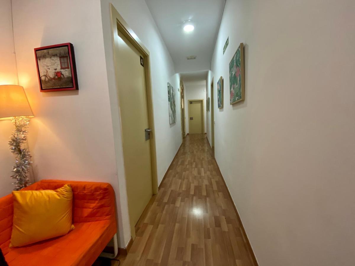 Appartement Barcelona Housing Recommend For Students Extérieur photo